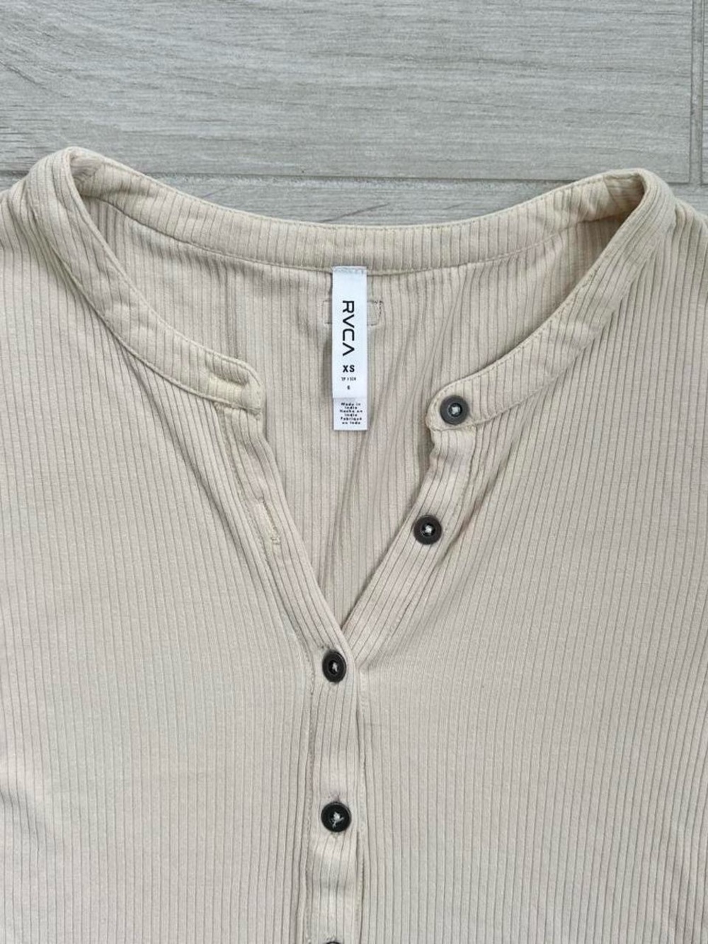RVCA Top - Picture 2 of 3